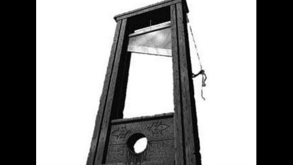 ತಲೆ ಕತ್ತರಿಸುವ ಗಿಲೋಟಿನ್ ಯಂತ್ರ