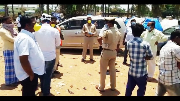 Corona Lockdown: Ballary Workers Stayed In Channapattana