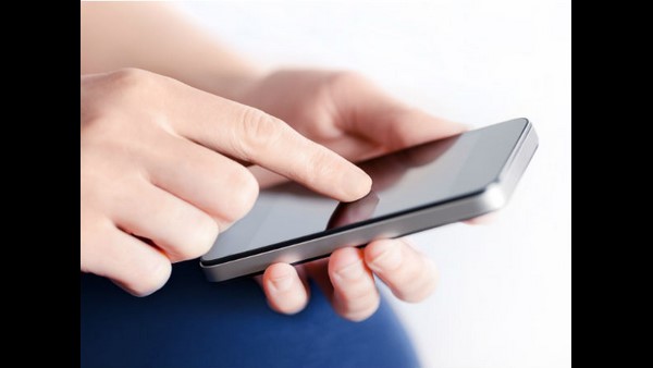 ಒಂದು ದಿನಕ್ಕೆ 2,617 ಬಾರಿ ಮೊಬೈಲ್ ಟಚ್! 