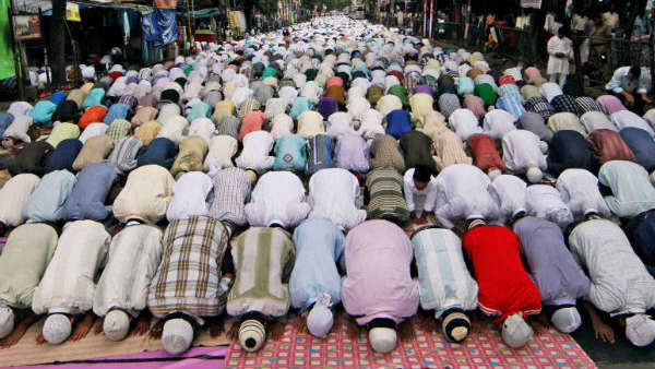 ಪ್ರಾರ್ಥನೆ ನಿಷೇಧ