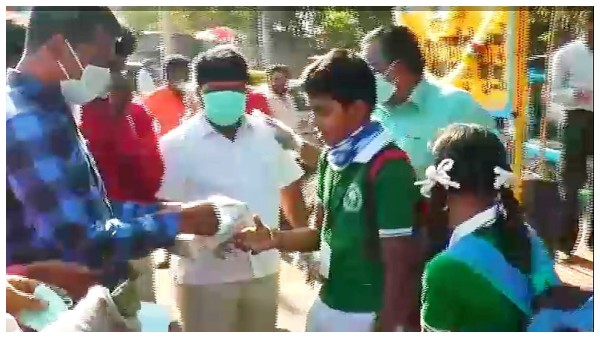 Doctor Distribute Free Mask In Channapattana