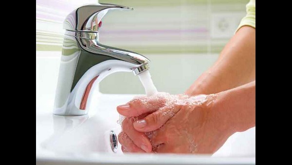 ಆಲ್ಕೋಹಾಲ್ ಯುಕ್ತ ಸ್ಯಾನಿಟೈಸರ್ ಗಳು ಪ್ರಭಾವಶಾಲಿ 