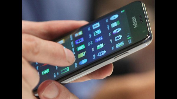 ಸ್ಮಾರ್ಟ್ ಫೋನ್ ನೀಡುವುದಕ್ಕೆ ನೂತನ ಯೋಜನೆ 