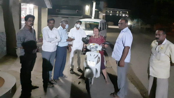 District Officers Performs Corona Test To Foreigners In Bandipura Resorts