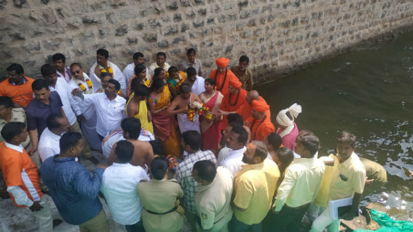  Water Released From Vanivilasa Sagara In Hiriyuru
