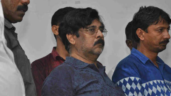 ಗಾಂಧಿನಗರದ ಸ್ಮಶಾನ ಭೂಮಿಯಲ್ಲಿ ಅಂತ್ಯಕ್ರಿಯೆ 