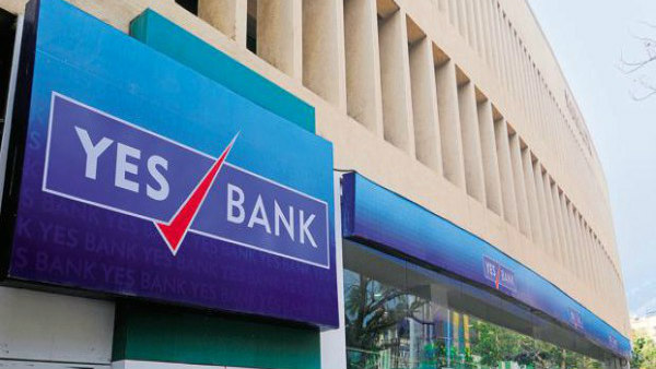 Yes Bank Founders Daughter Roshni Kapoor Stopped At Mumbai Airport Yes Bank Founders Daughter Roshni Kapoor Stopped At Mumbai Airport