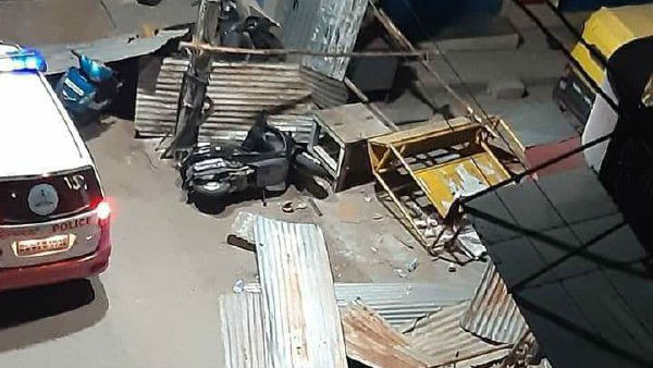 ಜಮೀರ್ ಮೇಲೆ ತಬ್ಲಿಘಿಗಳಿಗೆ ಆಶ್ರಯ ಕೊಟ್ಟ ಆರೋಪ ಜಮೀರ್ ಮೇಲೆ ತಬ್ಲಿಘಿಗಳಿಗೆ ಆಶ್ರಯ ಕೊಟ್ಟ ಆರೋಪ