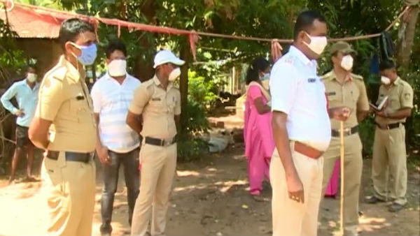 Guests Arriving Home In The Guise Of Selling Vegetables In Karwar