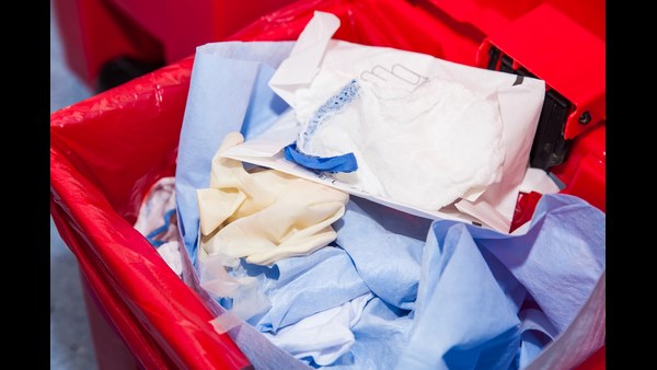 ಕೆಂಪು ಬಣ್ಣದ ಬ್ಯಾಗ್ ಗಳಲ್ಲಿ ಸಂಗ್ರಹಿಸಬೇಕಾಗಿರುವುದು...