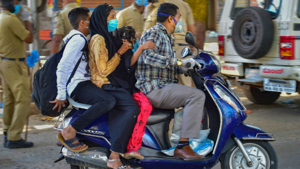 ವಾಹನಗಳಲ್ಲಿ ಸುತ್ತಾಟ