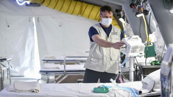 ವೆಂಟಿಲೇಟರ್ ಗಳಿಗಾಗಿ ಹಾಹಾಕಾರ