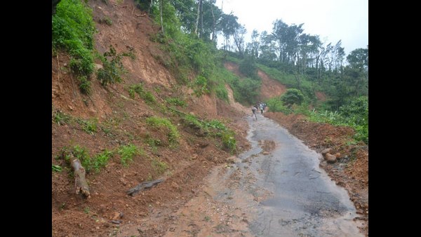  ಪ್ರಕೃತಿ ವಿಕೋಪ ತಂದೊಡ್ಡಿದ ಸಂಕಷ್ಟ