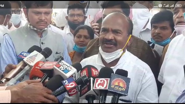 Distribution Of Food Kits To Poor People By Harihara MLA