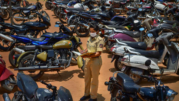 ಪಾರ್ಕಿಂಗ್ ಸಮಸ್ಯೆ