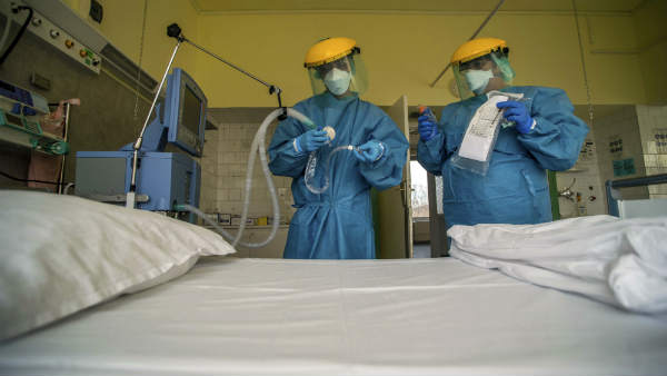 ವೆಂಟಿಲೇಟರ್ ಅಭಿವೃದ್ಧಿಪಡಿಸುವಲ್ಲಿ 150 ಇಂಜಿನಿಯರ್ಸ್ ಶ್ರಮ 