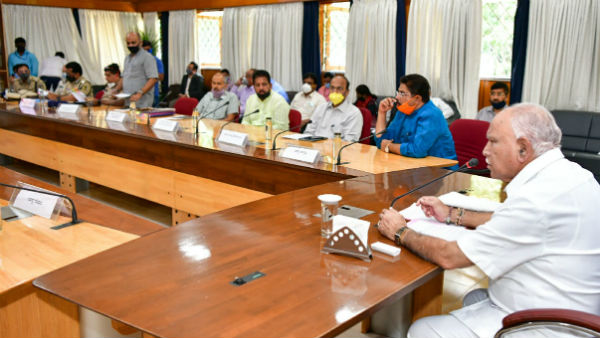 ದೂರು ಬಂದಲ್ಲಿ ಕಠಿಣ ಕ್ರಮ ದೂರು ಬಂದಲ್ಲಿ ಕಠಿಣ ಕ್ರಮ