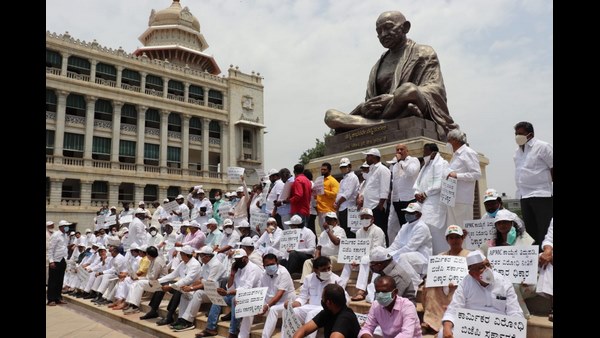 ಮಾಜಿ ಸಿಎಂ ಸಿದ್ದರಾಮಯ್ಯ ಅವಾಜ್