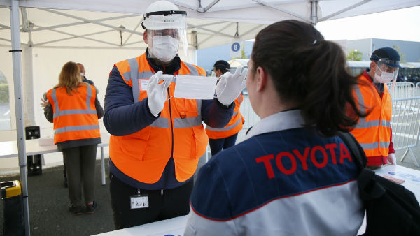 ಸೈಲೆಂಟ್ ಆಗಿ ಹಬ್ಬಿತೇ ಕೊರೊನಾ? ಸೈಲೆಂಟ್ ಆಗಿ ಹಬ್ಬಿತೇ ಕೊರೊನಾ?