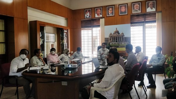 ಇ-ಆಡಳಿತಕ್ಕೆ ಒತ್ತು