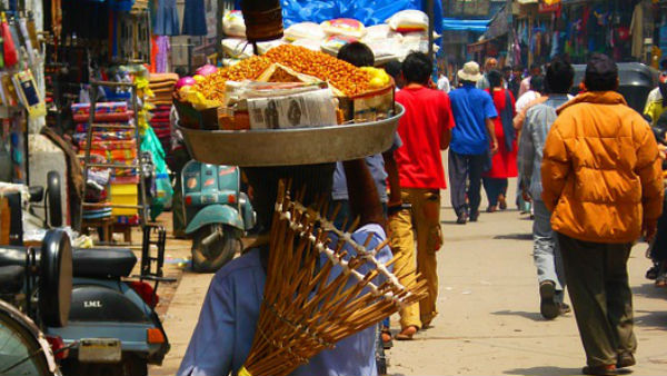 ಬೀದಿಬದಿ ವ್ಯಾಪಾರಿಗಳಿಗೆ ಸಿಕ್ಕಿದ್ದೇನು.?