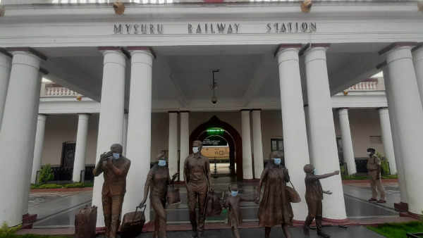 Coronavirus Awareness By Putting Masks On Statues In Mysuru Coronavirus Awareness By Putting Masks On Statues In Mysuru