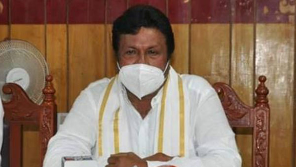 Agriculture Minister Calls For Meetings On Panic Of Locust Attack Agriculture Minister Calls For Meetings On Panic Of Locust Attack