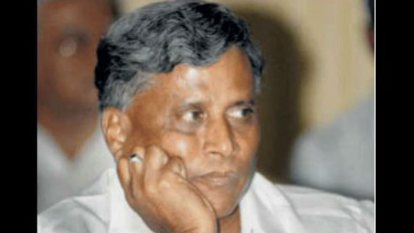 ನೀನು ಎಲ್ಲದಕ್ಕೂ ಮೂಗು ತೋರಿಸಬೇಡ