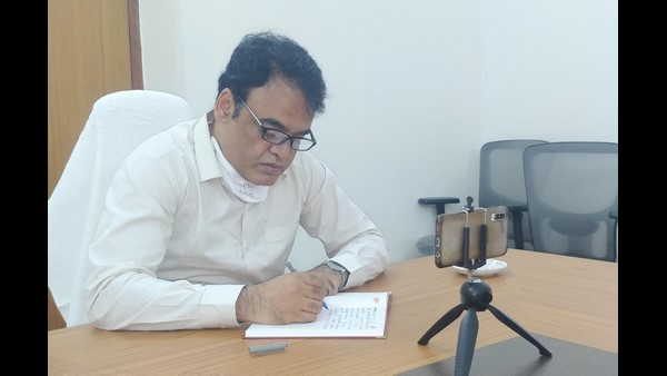 ಕಾಲೇಜು ಶಿಕ್ಷಕರ ಒಂದೇ ವಾಟ್ಸಾಪ್ ಗ್ರೂಪ್ 