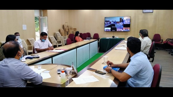 All outsiders from other state will be quarantined: DC R Girish