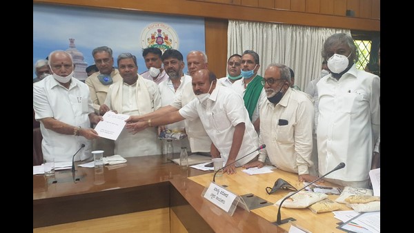 ಕಬ್ಬಿನ ಹಣ ಬಾಕಿ ಪಾವತಿಸಿ