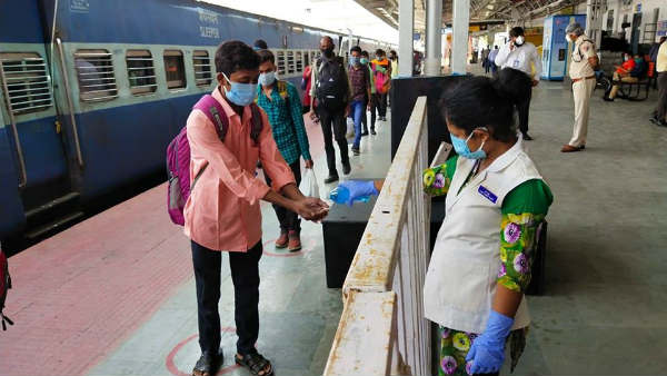 ರೈಲ್ವೆಯೇ ಆಹಾರ ನೀಡುತ್ತದೆ