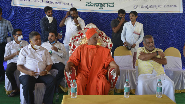 Minister Shettar lays foundation stone water supply to Hirehalli Indutrial area 