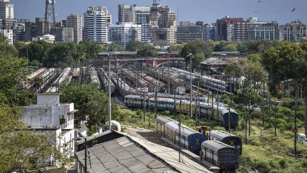 ಮೇ 17ರ ತನಕ ಪ್ರಯಾಣಿಕರ ರೈಲು ಇಲ್ಲ