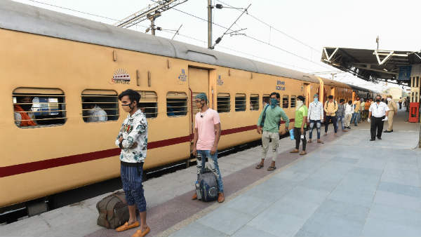 ರೈಲ್ವೆ ನಿಲ್ದಾಣಕ್ಕೆ ಬರಬೇಡಿ