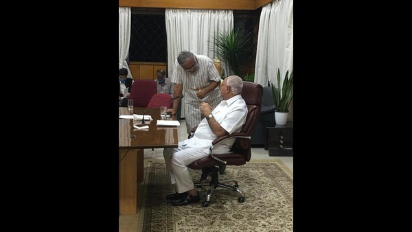 ಮೊದಲ ಫೋಟೋ ಸಂದರ್ಭ 