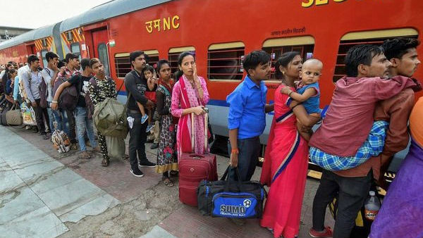  ಗುಜರಾತ್‌ನಿಂದ ರೈಲು ಹತ್ತಿದ್ದರು