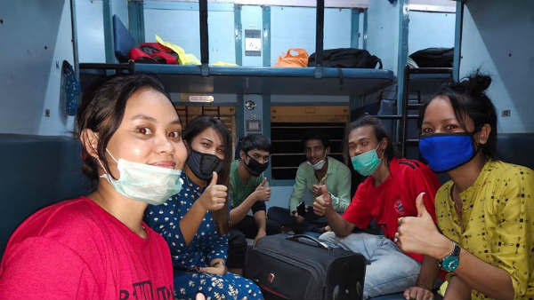 ರೈಲು ನಂಬರ್ 1, 2