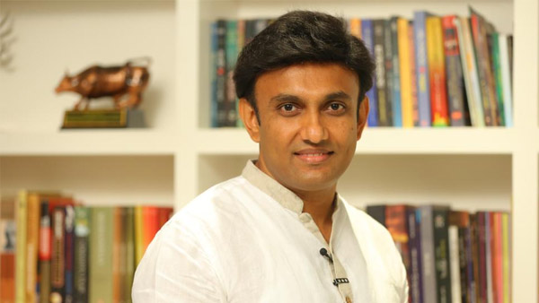 ಕೊರೊನಾ ಚಲಿಸುವುದಿಲ್ಲ, ನಮ್ಮ ಮೂಲಕ ಹರಡುತ್ತದೆ 