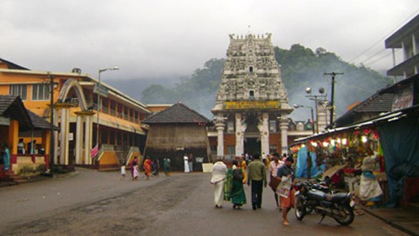 ಅರ್ಚಕರಿಗೂ ತೀವ್ರ ಸಮಸ್ಯೆಯಾಗಿದೆ