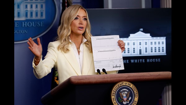 ಜಗಜ್ಜಾಹೀರಾದ ಡೊನಾಲ್ಡ್ ಟ್ರಂಪ್ ಬ್ಯಾಂಕ್ ಮಾಹಿತಿ