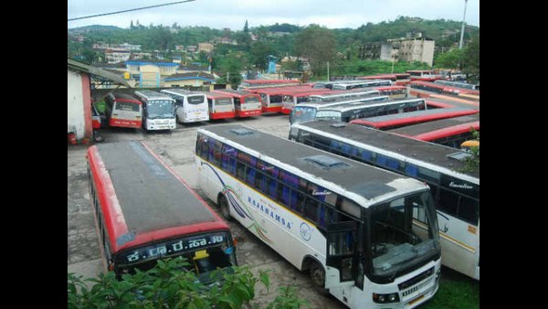 ಪ್ರಾಥಮಿಕ ಶಾಲಾ ಶಿಕ್ಷಕನಾಗಿದ್ದ ಮೋಹನ್ 