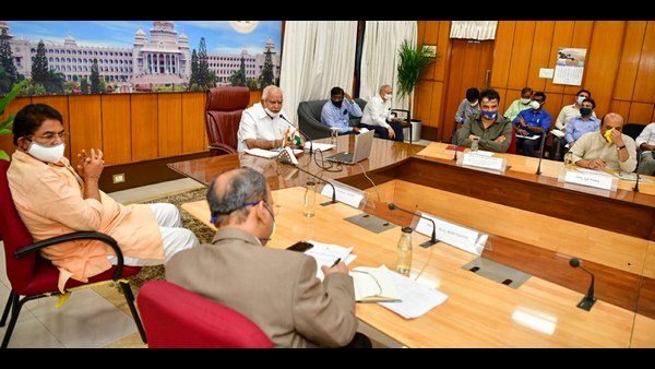 ತೀವ್ರವಾಗಿ ಹರಡುತ್ತಿದೆ ಸೋಂಕು ತೀವ್ರವಾಗಿ ಹರಡುತ್ತಿದೆ ಸೋಂಕು