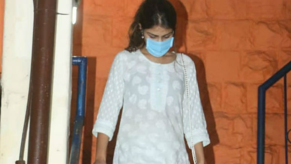 Rhea Chakrabortys Police interrogation takes 10 hours