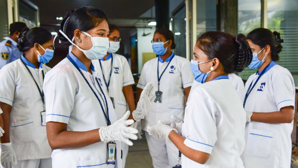 ಸೆವೆನ್ ಹಿಲ್ಸ್ ಆಸ್ಪತ್ರೆಯಲ್ಲಿ ಕೆಲಸ 