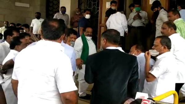 ಪೈಪೋಟಿ ನಡೆಸಿದ್ದ ಪ್ರಭಾವಿಗಳು