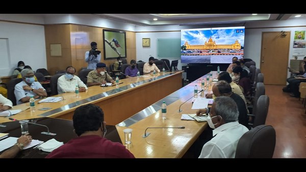 ರಾಜಕೀಯ ಬಿಟ್ಟು ಸಲಹೆ ಕೊಡಿ