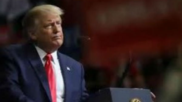 ಹಸಿರು ಕಾರ್ಡ್ ವಿತರಣೆ ನಿರ್ಬಂಧಿಸಿದ ಟ್ರಂಪ್ 