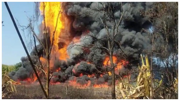 Massive Fire Broke Out At Gas Well Of OIL At Tinsukia District Assam Massive Fire Broke Out At Gas Well Of OIL At Tinsukia District Assam