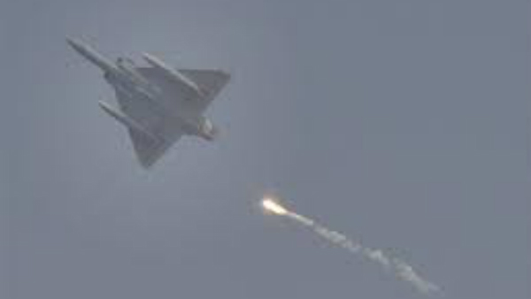 ಭಾರತದ ವಾಯುಪಡೆಯ ಮಿರಾಜ್ ಫೈಟರ್ ಭಾರತದ ವಾಯುಪಡೆಯ ಮಿರಾಜ್ ಫೈಟರ್